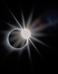 diamond ring solar eclipse